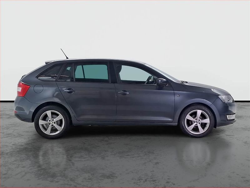 Škoda Rapid (2014) Spaceback 1.2 TSI, ČR,1.maj - fotka 6 z 15