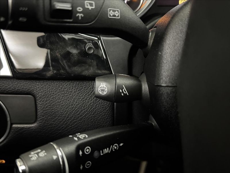 Mercedes-Benz GL 3,0 7-MÍST H/K PANO NZTOP TZ - fotka 11 z 53