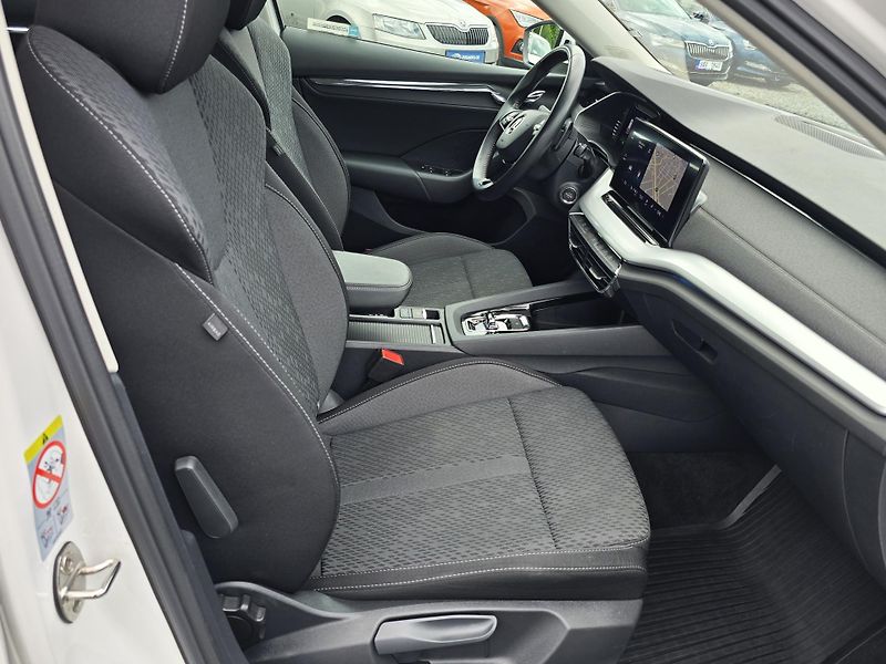 Škoda Octavia 2.0TDI DSG STYLE+ MATRIX TAŽNÉ - fotka 26 z 50