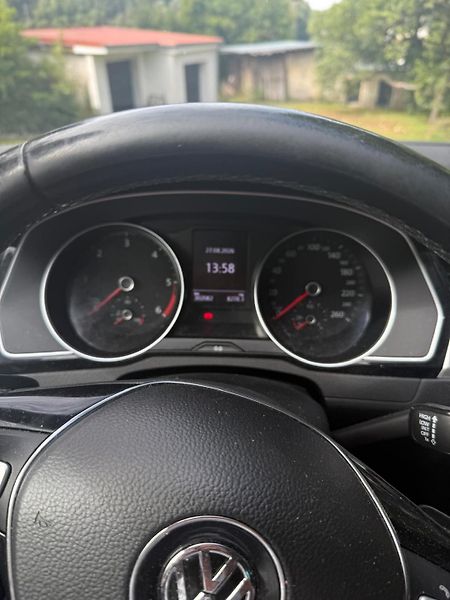 Volkswagen Passat (2018) - fotka 11 z 17