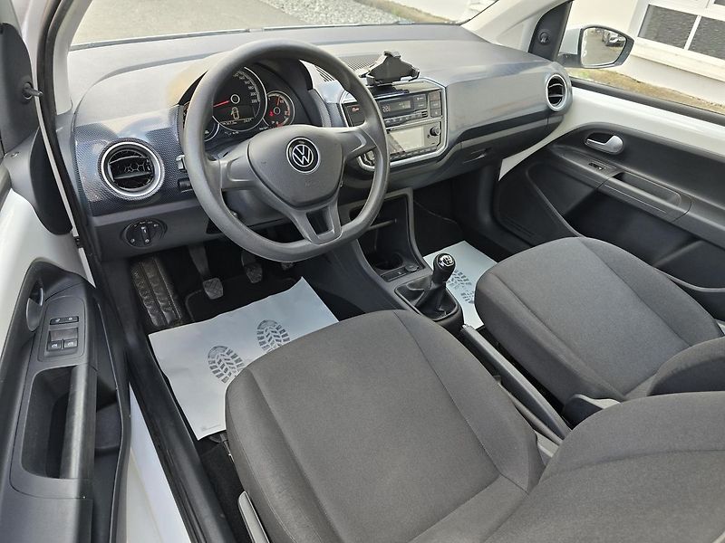 Volkswagen up! CNG KAMERA + DIGIKLIMA ČR - fotka 9 z 27