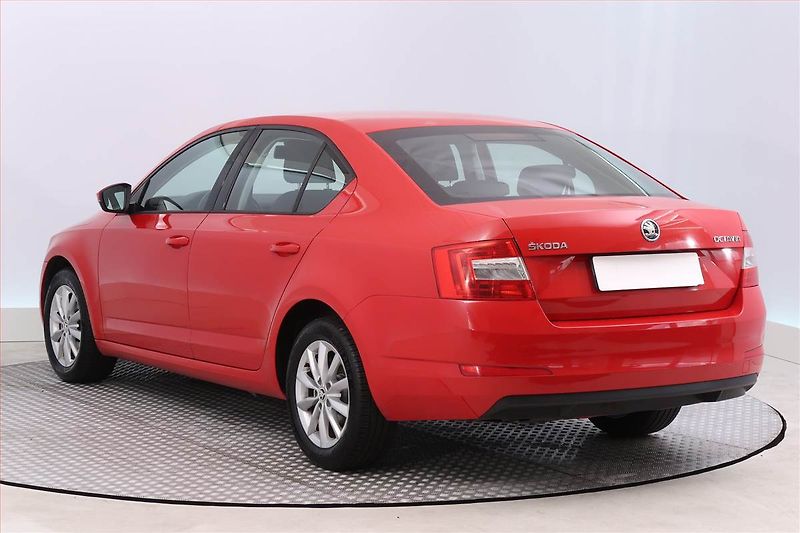 Škoda Octavia (2016) Ambition 1.6 TDI, Serv.kniha - fotka 4 z 14