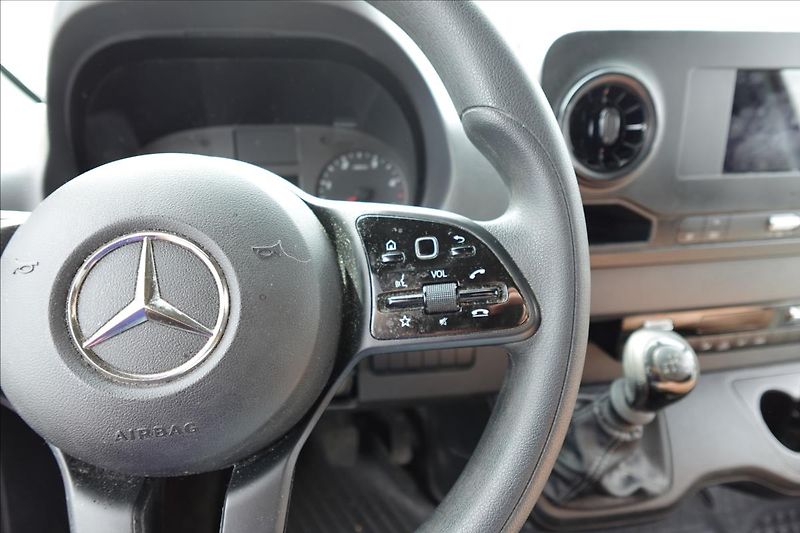 Mercedes-Benz Sprinter 2,0 CDI  319 PLACHTA SPANÍ - fotka 23 z 31