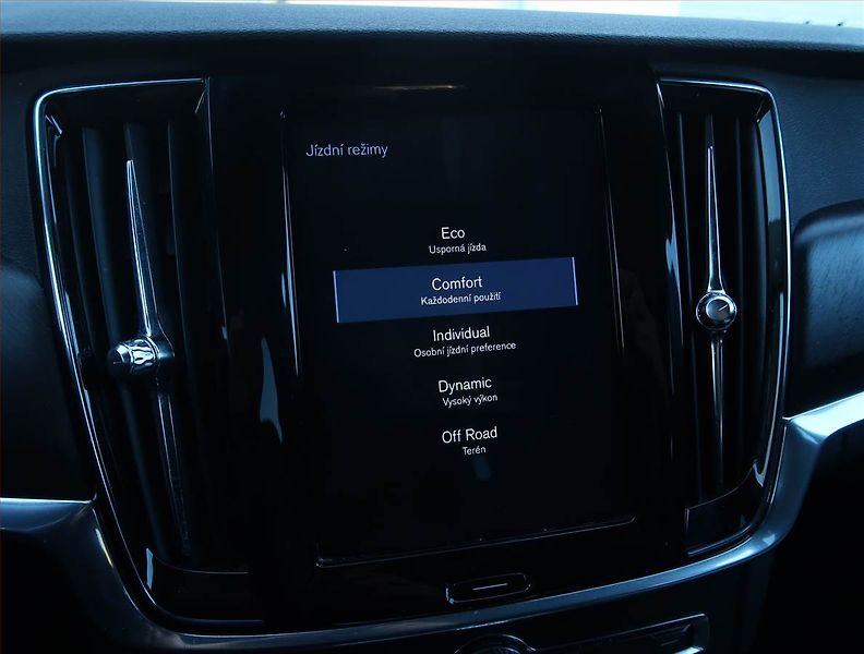 Volvo V90 (2019) Cross Country - fotka 22 z 29