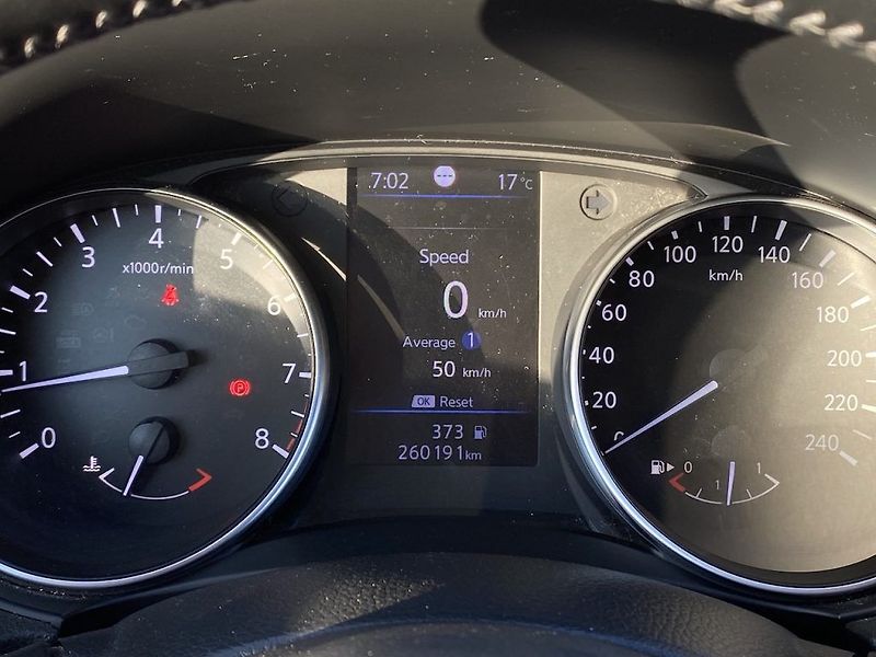 Nissan Qashqai 1.3DIG-T, ČR, manual, serviska - fotka 12 z 26