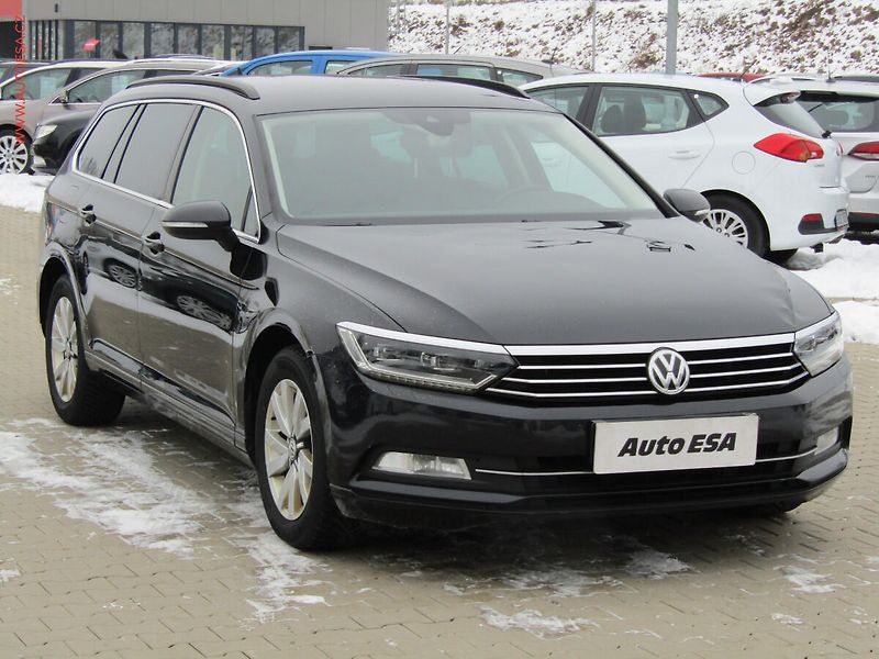 Volkswagen Passat (2015) 2.0TDi, Comfortline, DSG, LED - fotografie inzerátu