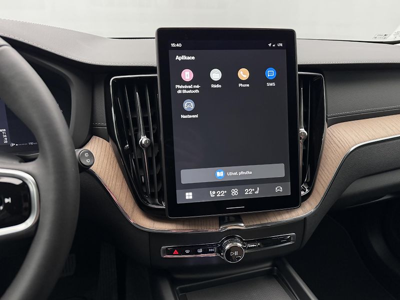 Volvo XC60 (2026) B5 AWD AUT DARK ULTRA - fotka 8 z 22