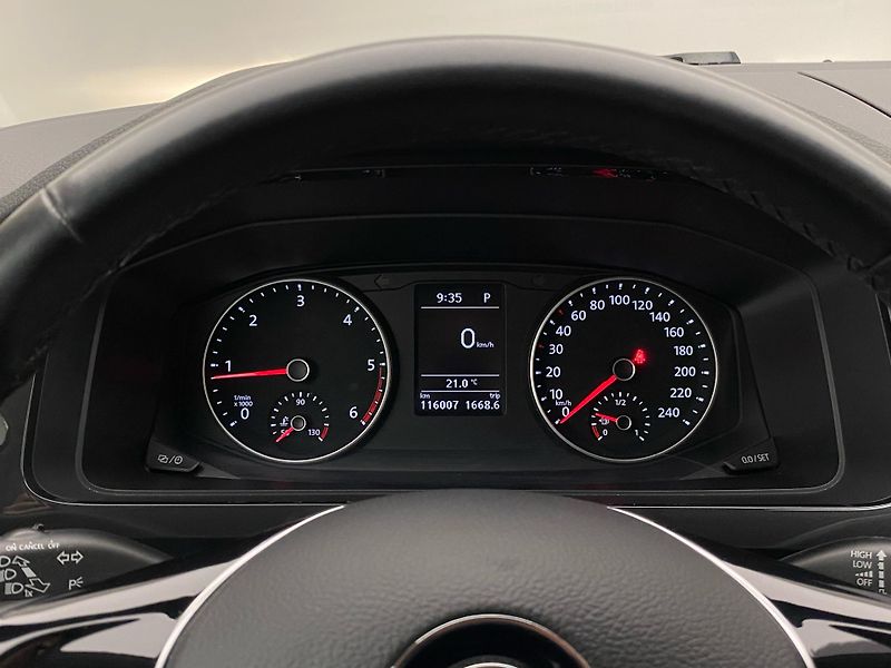 Volkswagen Multivan 2.0TDI 170kW 4MOTION DSG 7míst - fotka 23 z 34