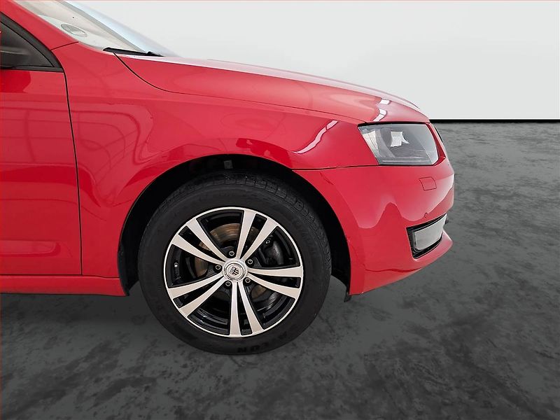 Škoda Octavia (2013) Elegance 2.0 TDI, Automat - fotka 15 z 20