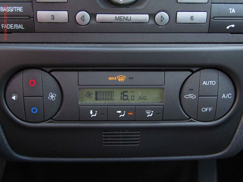Ford Fusion (2007) 1.4i, ČR, AC, park.asist - fotka 12 z 16