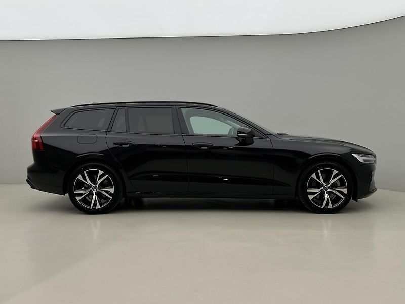 Volvo V60 B4 DARK PLUS AUT - fotka 10 z 45