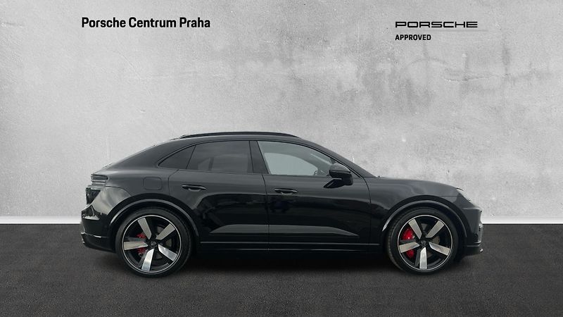 Porsche Macan (2025) Turbo - fotka 5 z 30