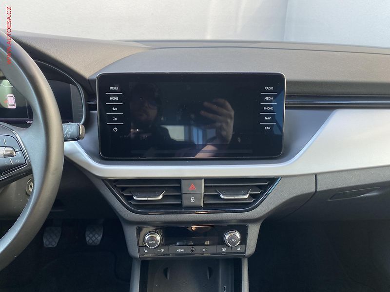 Škoda Kamiq (2020) 1.0 TSi, Ambition - fotka 12 z 18