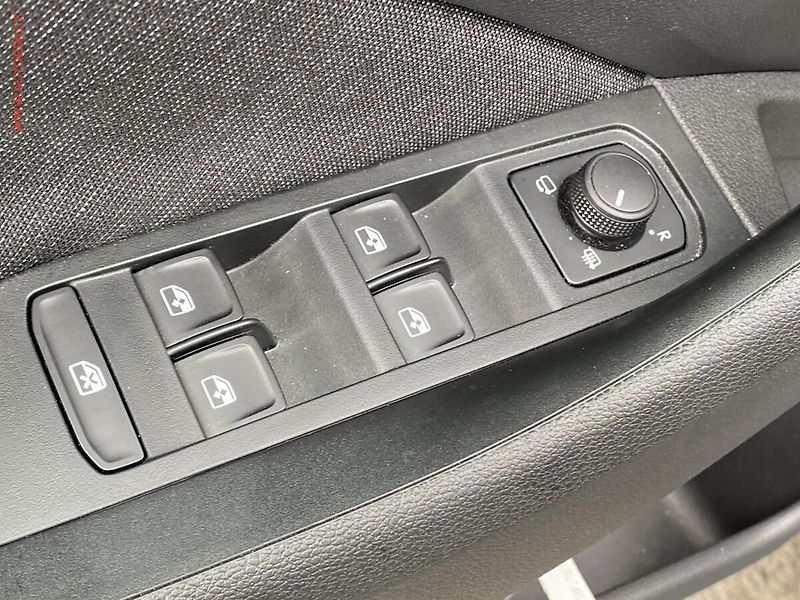 Škoda Scala (2024) 1.5TSi First Edition, 1.maj - fotka 11 z 19