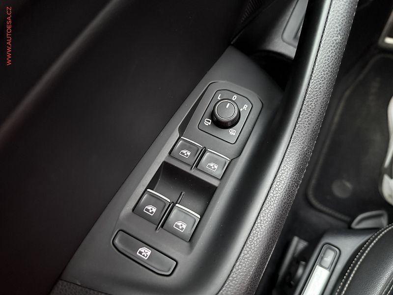 Volkswagen Passat (2018) 2.0TDI, ČR, Alltrack, DSG - fotka 11 z 22