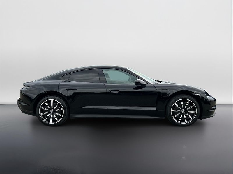 Porsche Taycan (2023) 4S - fotka 5 z 25