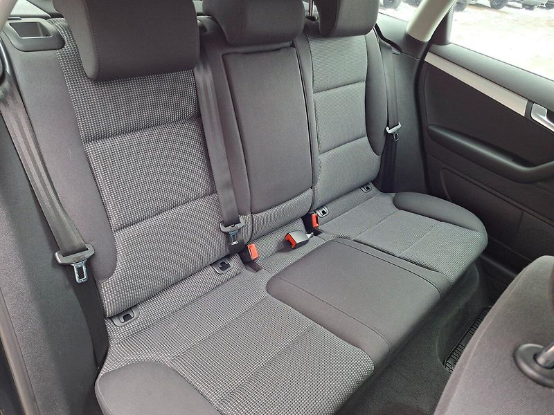 Audi A3 (2010) 1.2TFSI 77kW 6MAN -TAŽ.ZAŘ. - fotka 27 z 48