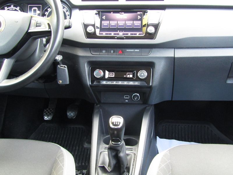 Škoda Fabia (2020) 1.0 TSI 81kW 6kv. TOP QUALITY - fotka 17 z 40