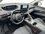 Peugeot 5008 (2022) 1.2PT 96kW! Allure! Tažné! LED - náhled 14
