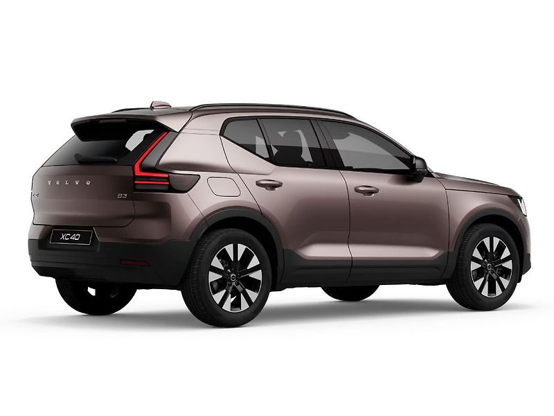 Volvo XC40 PLUS B3 FWD 120kW - fotka 10 z 11