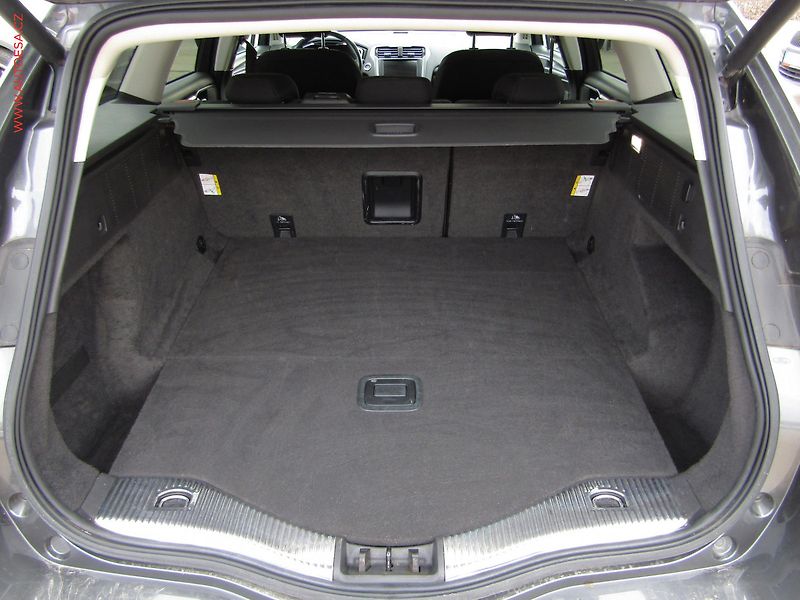 Ford Mondeo (2019) 1.5 EB, ČR, Titanium, xenon - fotka 7 z 21