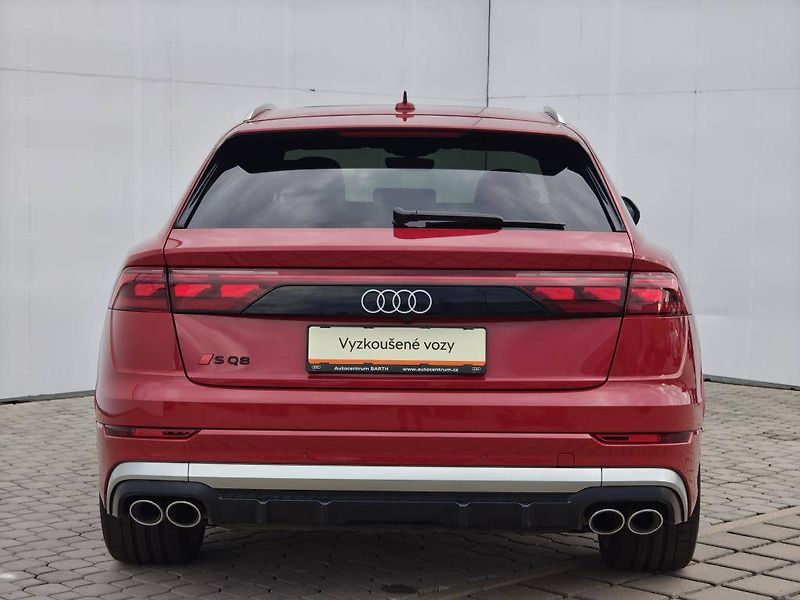 Audi Q8 SQ8 SUV Quattro 8TT 4,0TFSI - fotka 25 z 27