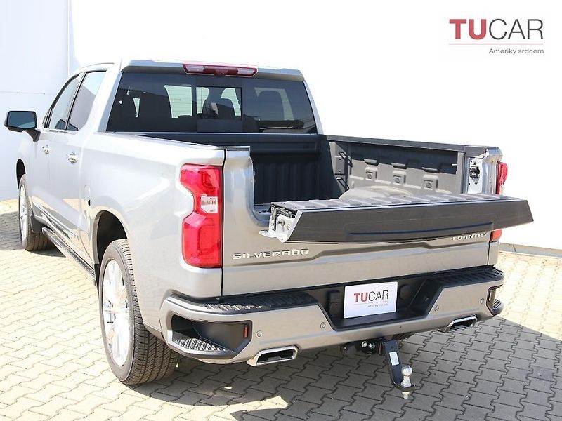 Chevrolet Silverado (2026) High Country 6.2 V8  - fotka 7 z 48