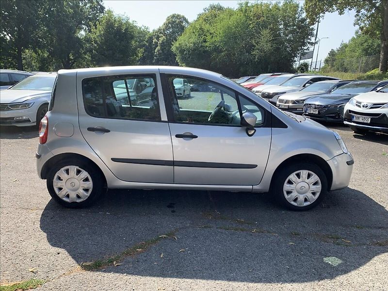 Renault Modus 1,2 ČR,KLIMATIZACE - fotka 4 z 17