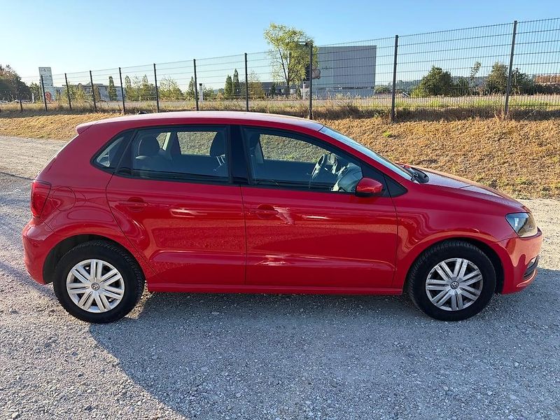 Volkswagen Polo (2017) 1,0 MPi - 1 Majitel - fotka 4 z 12