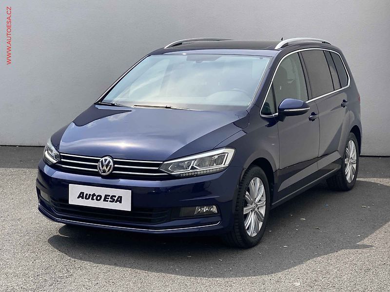 Volkswagen Touran (2019) 2.0 TDi, Highline, TZ - fotka 3 z 20