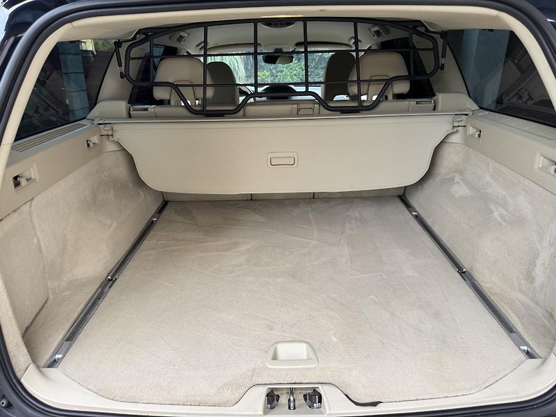 Volvo XC70 D5 SUMMUM 4x4 TAŽNÉ  - fotka 25 z 45