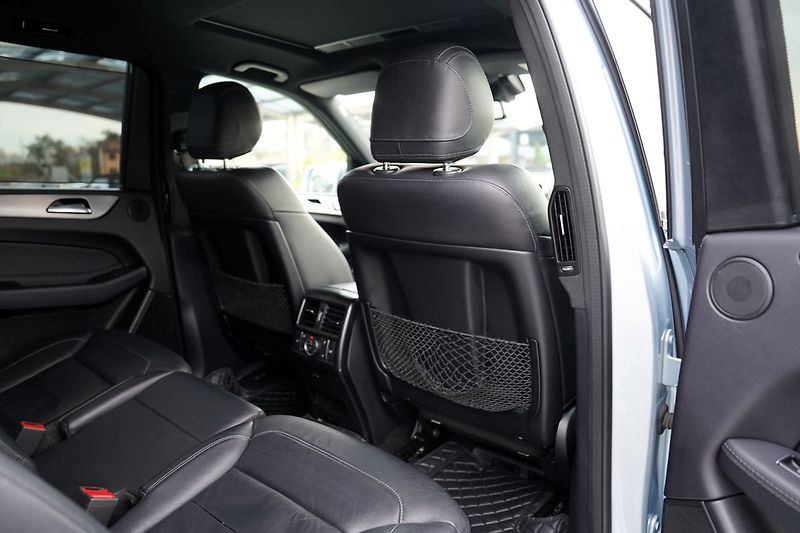 Mercedes-Benz GLS 350d 4Matic, ČR, 7 míst - fotka 35 z 50