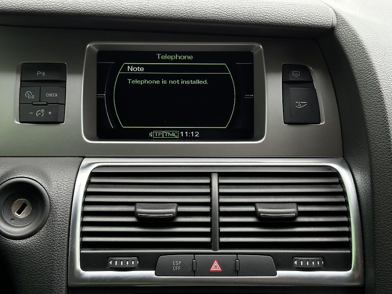 Audi Q7 3.0TDi V6 4x4 Tiptronic 233PS - fotka 30 z 48