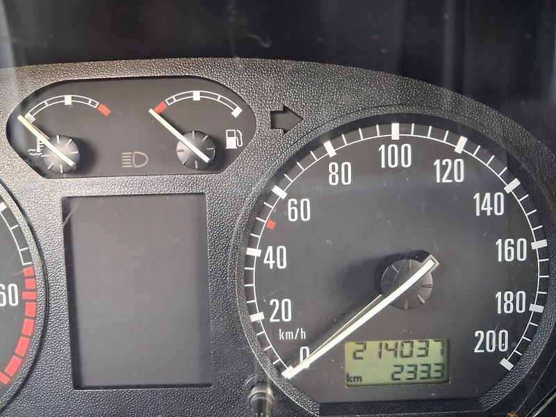 Škoda Fabia (2000) STK 5/28,jasný původ,k opravě - fotka 6 z 19