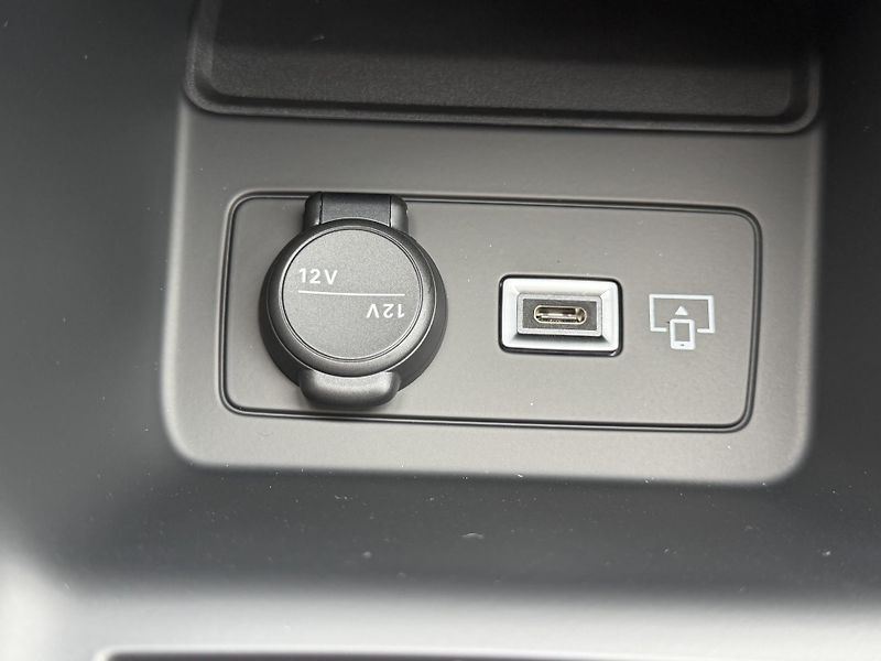 Peugeot 308 (2026) SW STYLE Hybrid 145 e-DCS6 - fotka 18 z 23