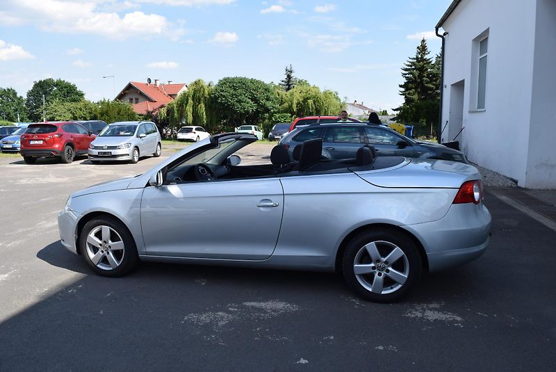 Volkswagen EOS (2007) 1.6FSI 85kw TAŽNÉ NOVÉ ROZVODY - fotka 13 z 34