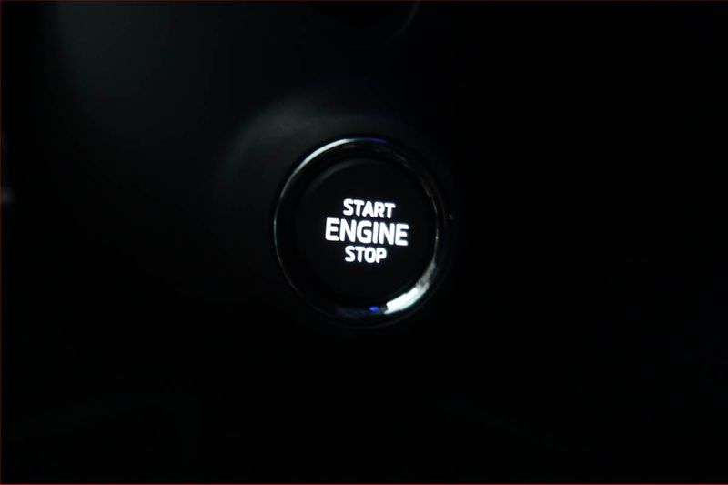 Škoda Karoq (2019) Style 1.6 TDI - fotka 16 z 21