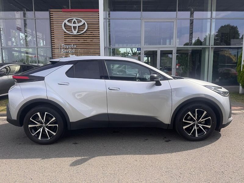 Toyota C-HR 1.8 Style - fotka 2 z 13
