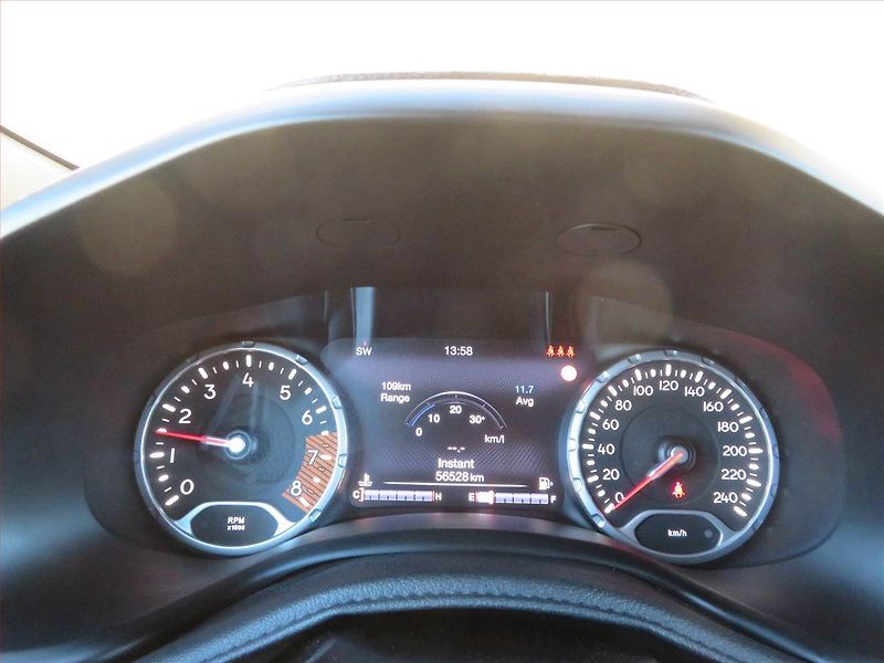 Jeep Renegade (2020) Limited 1.0 T-GDI, Serv.kniha - fotka 11 z 16