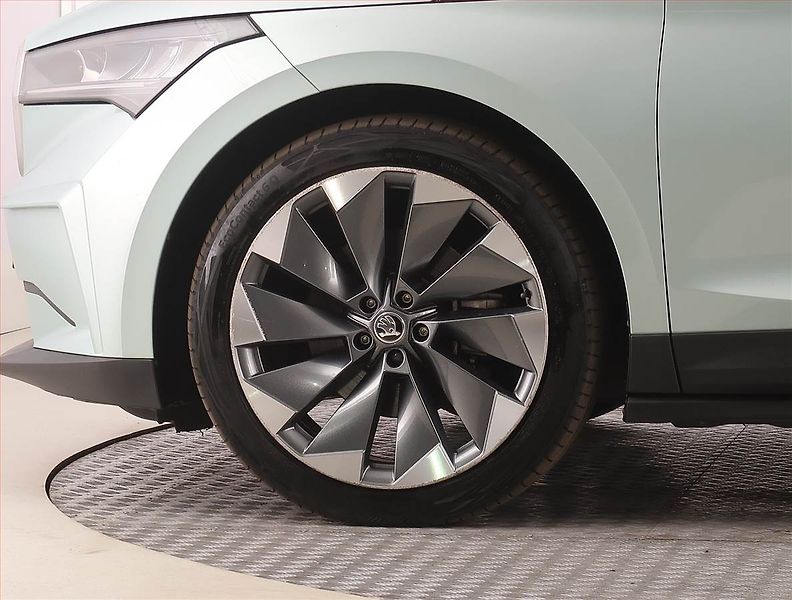 Škoda Enyaq (2021) 60 (62 kWh), SoH 93% - fotka 14 z 30