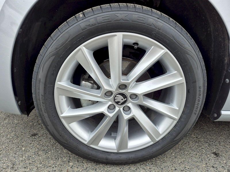 Škoda Scala (2025) Top Selection 1.0 TSI 85kW DSG - fotka 29 z 29
