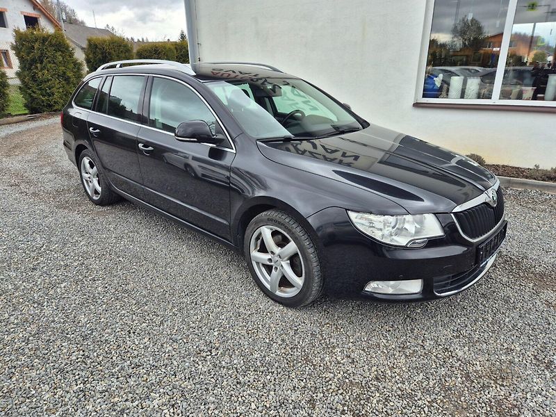 Škoda Superb (2011) 2.0 TDI Serviska Rozvody - fotka 31 z 48
