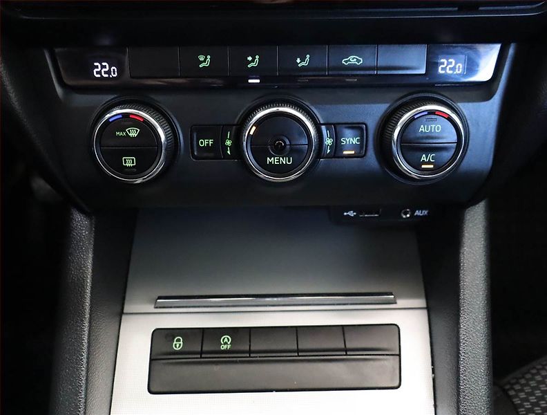 Škoda Octavia (2015) Ambition Plus 1.6 TDI - fotka 17 z 20