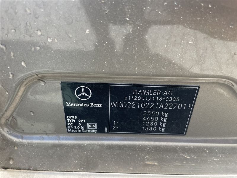 Mercedes-Benz Třídy S 3,0 320CDi 155kw nutný servis - fotka 24 z 32