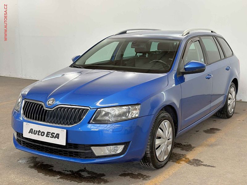 Škoda Octavia (2013) 1.6 TDi, AC, výhřev sed. - fotka 3 z 14