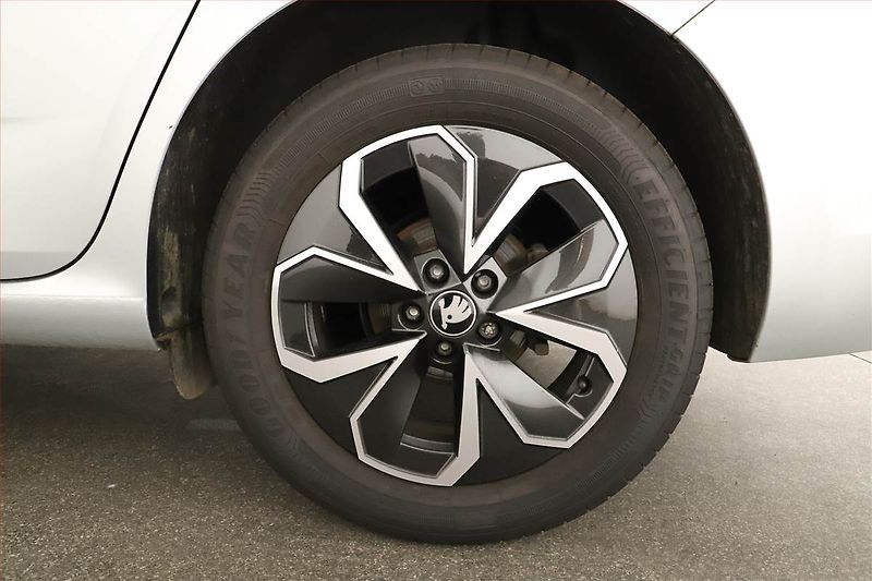 Škoda Scala (2025) 1.0 TSI, Top Selection, FullLe - fotka 14 z 14