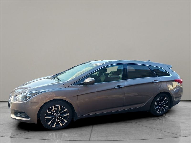 Hyundai i40 1,6 CRDI KOMBI AUTOMAT, ČR - fotka 3 z 23