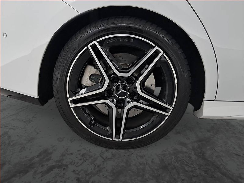 Mercedes-Benz CLA (2019) 35 AMG - fotka 15 z 20