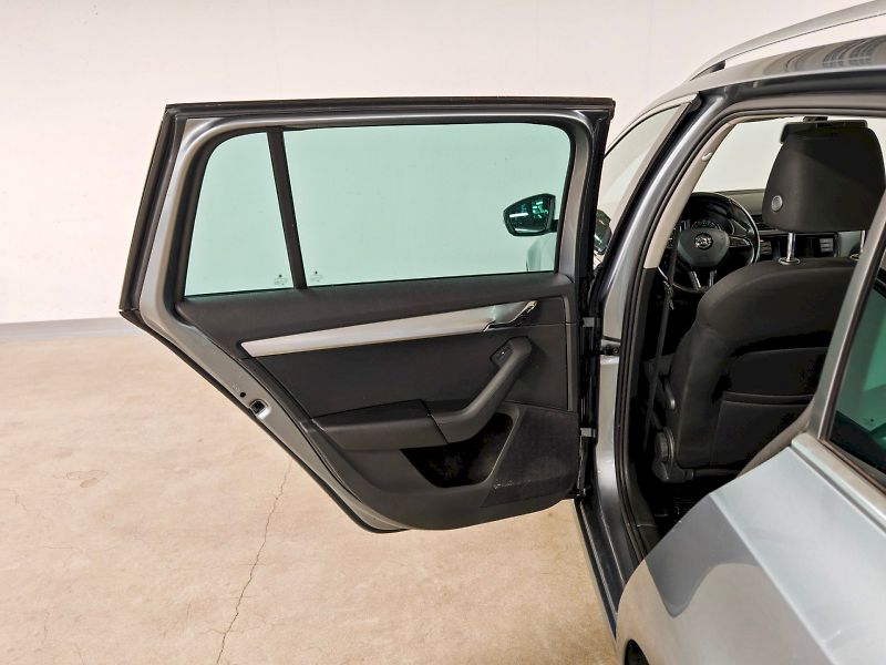 Škoda Octavia (2016) Combi 2.0 TDI 110 kW DSG Style - fotka 18 z 24