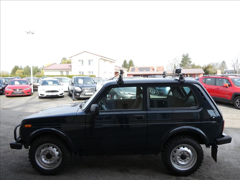 Lada Niva 1,7 i 4x4 61kW LPG, DPH, ČR - fotka 6 z 37